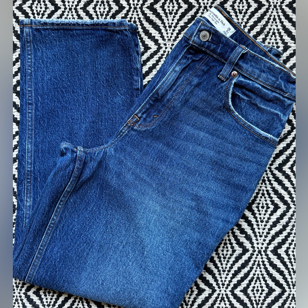 Abercrombie 90s Straight Ultra High Rise (Curve Love)